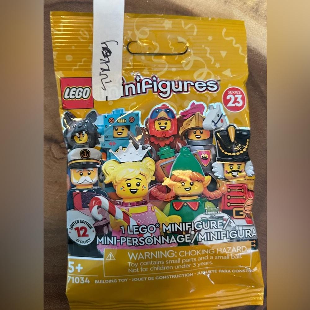 Lego Minifigure, sealed, series 23…